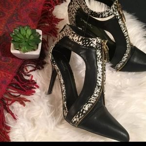 🆕 Qupid Black Classic Edgy pumps New 8.5